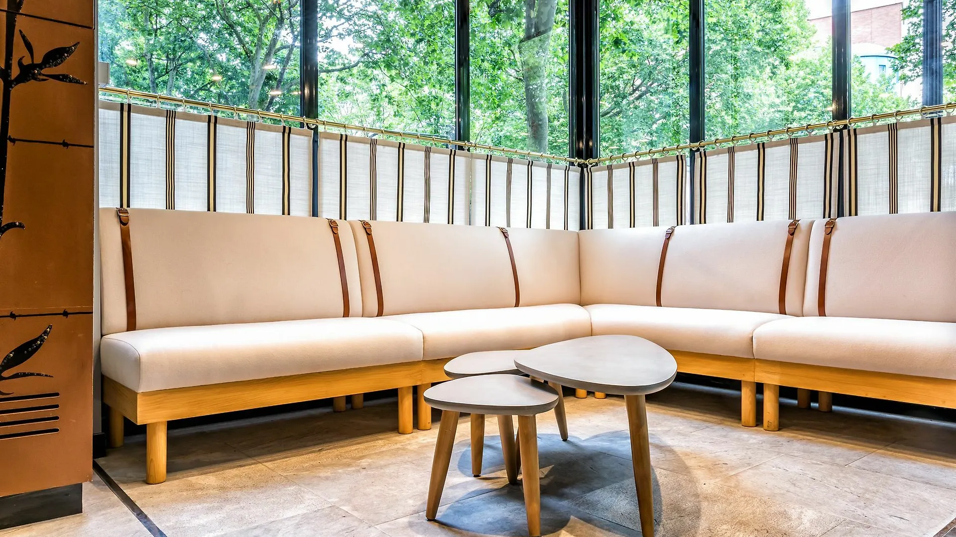 Restaurant Au Boeuf Couronné Hotel París