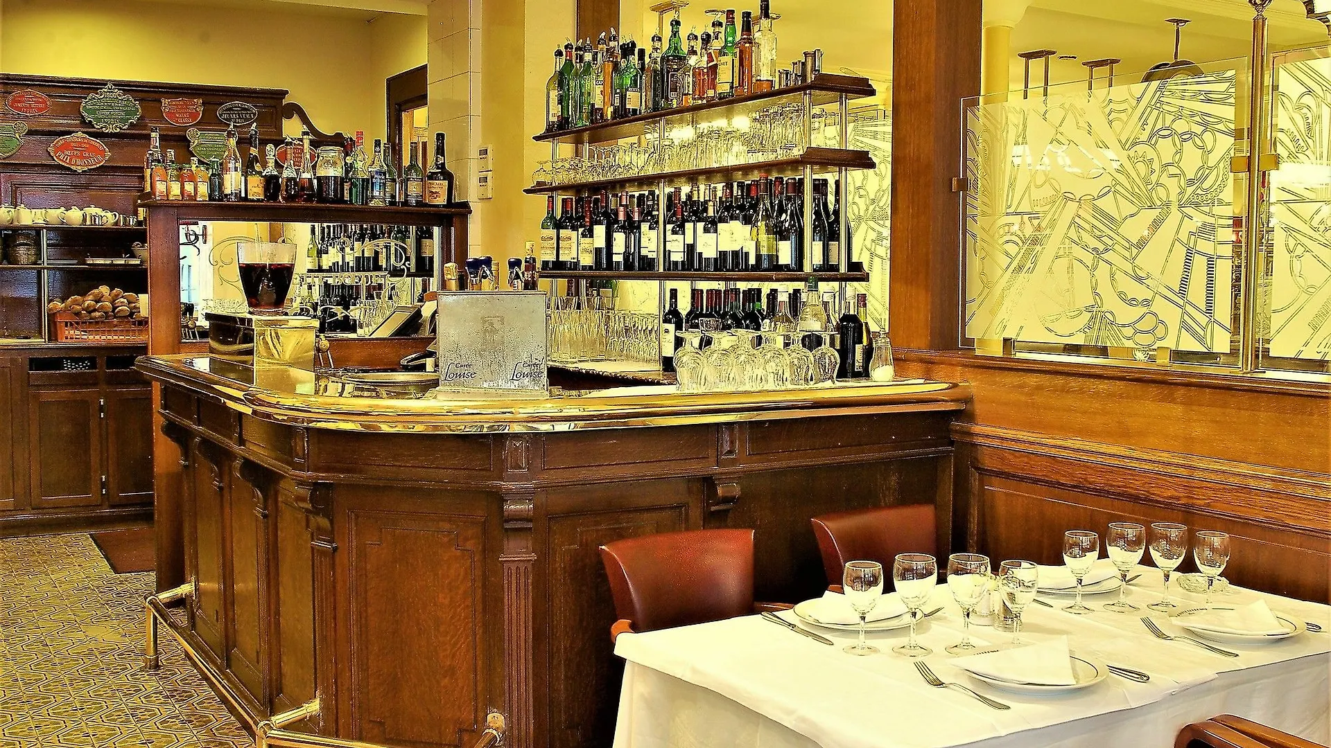 Restaurant Au Boeuf Couronne Paris